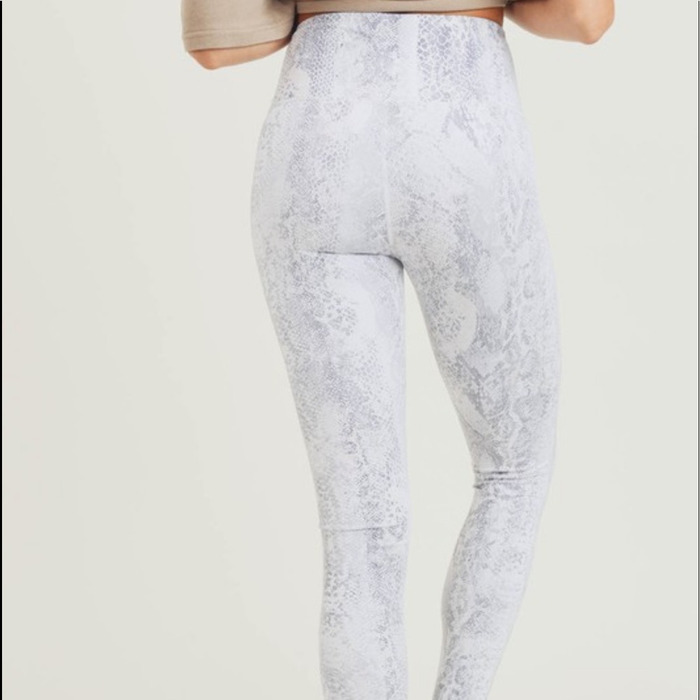 PETITE Metallic Foil Snake Print Highwaist Leggings